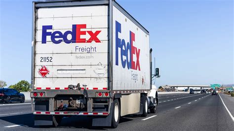 Fed express shipping - When you track through your customized tracking dashboard, you can: Get visibility of up to 20,000 active FedEx Express®, FedEx Ground®, FedEx Home Delivery®, and FedEx Freight® shipments. Access documents, images, and detailed status-tracking information, including estimated delivery time windows. Customize your dashboard to filter, sort ...